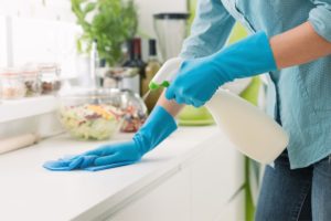 küchenoberflächen reinigen und desinfizieren